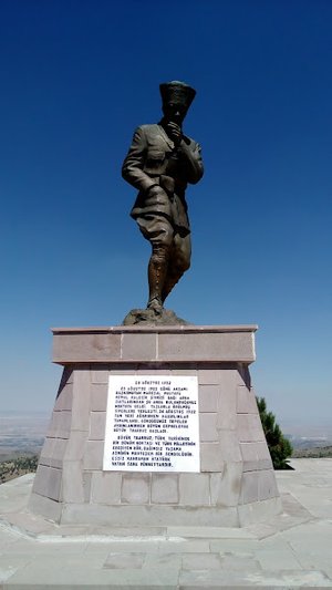 Başkomutan Tarihî Millî Parkı