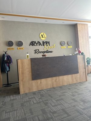 Arya İnn Suit