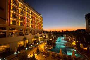 Sy Belek