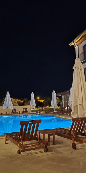 Cunda Kızılca Hotel