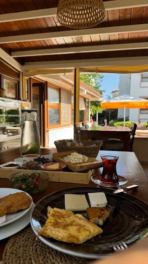 Cunda Alibeyhan Otel