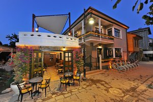 Surf İnn Gökçeada Kamping/otel