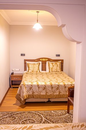 Hürtur Otel