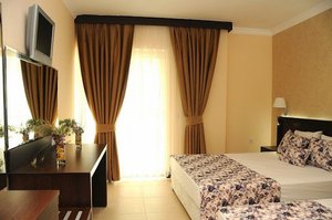 Sunshine Holiday Resort Otel