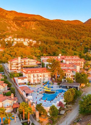 Sunshine Holiday Resort Otel